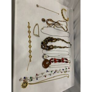 N/A Large Assorted Lot of Vintage & Costume Jewelry